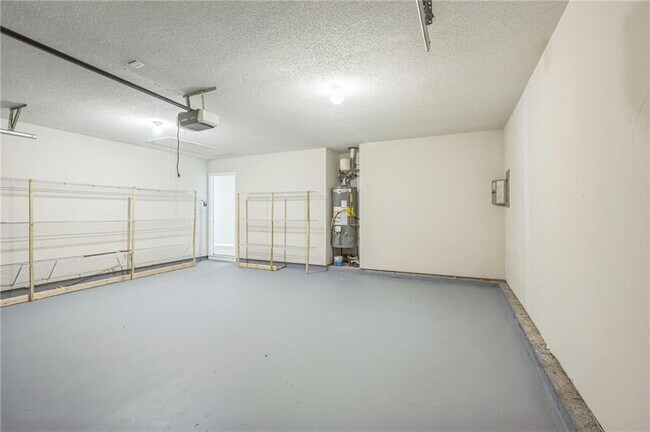 Building Photo - 4862 Ozment Tr