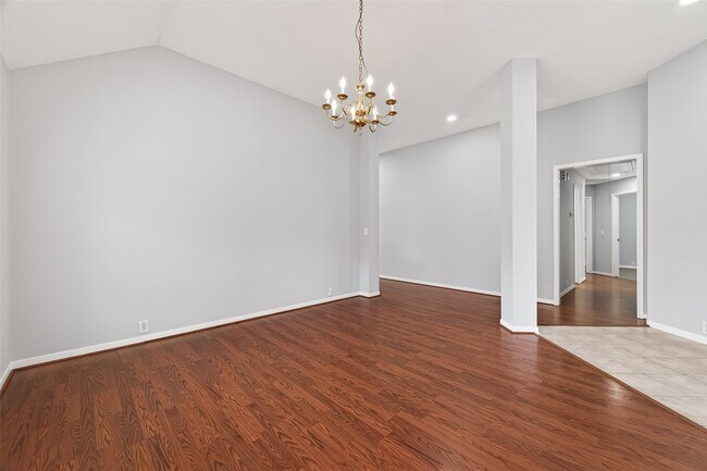 Building Photo - 3135 Silver Cedar Trail