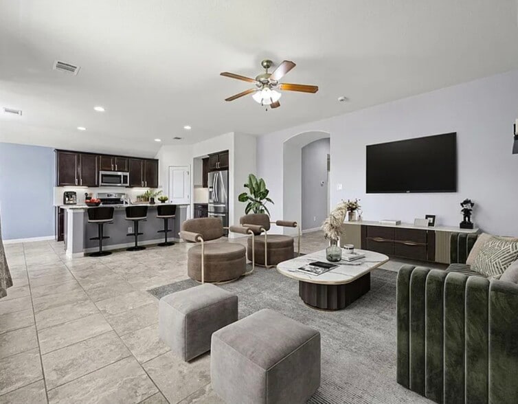 Building Photo - 6812 Donato Cv