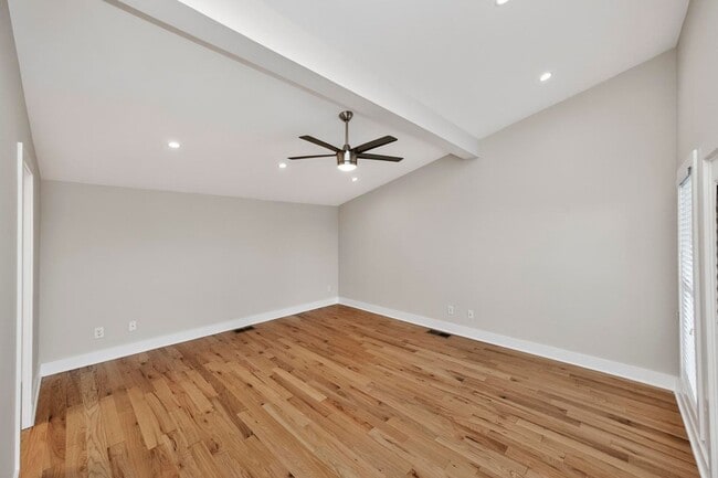 Building Photo - 4704A Kentucky Ave