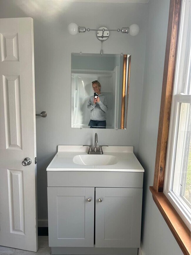 Building Photo - 878 1st NH Turnpike