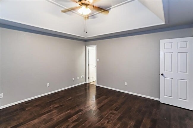 Building Photo - 3004 SW 124th St