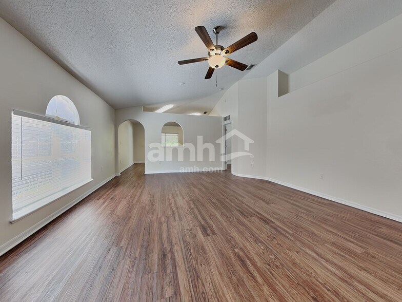 Building Photo - 2946 Mingo Dr