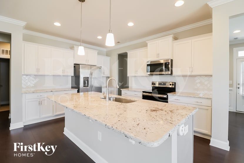 Building Photo - 159 Grey Hawk Dr