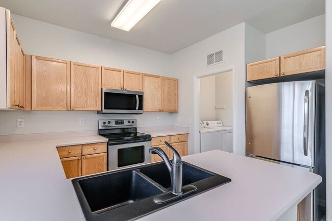 Building Photo - 965 Evening Star Ct