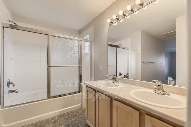Building Photo - 7501 S Sicily Way