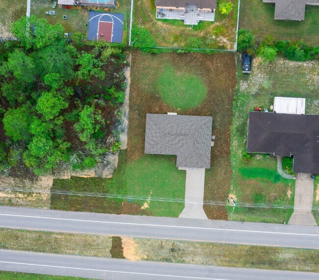 Building Photo - Beautiful Brand new 3 Bd/2 bath Home in Ma...