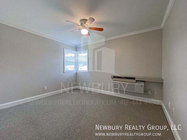Building Photo - 305 San Juan Dr