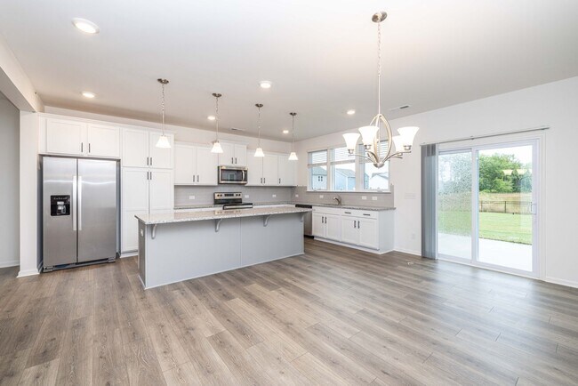 Building Photo - BEAUTIFUL 3 Bedroom Home - Stonebridge Fairways - AVAILABLE NOW