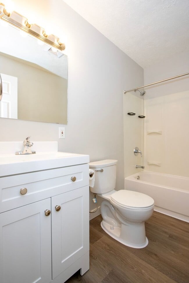 Building Photo - Two bedroom apartment