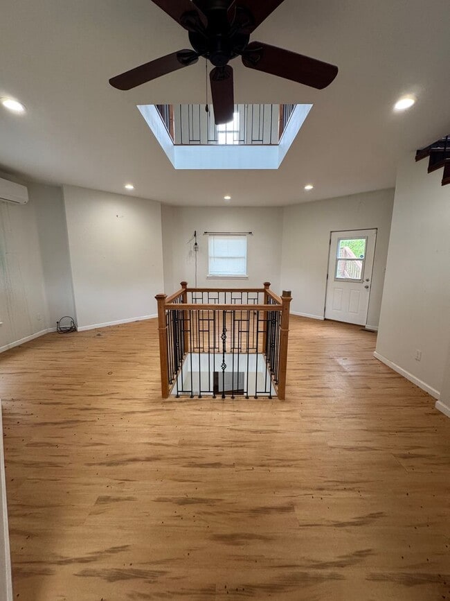 Building Photo - 2 Bed 1 Bath home in the country