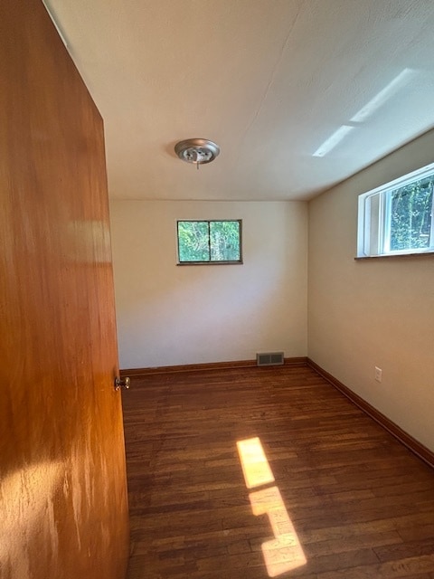 Building Photo - 2324 Beaver Rd