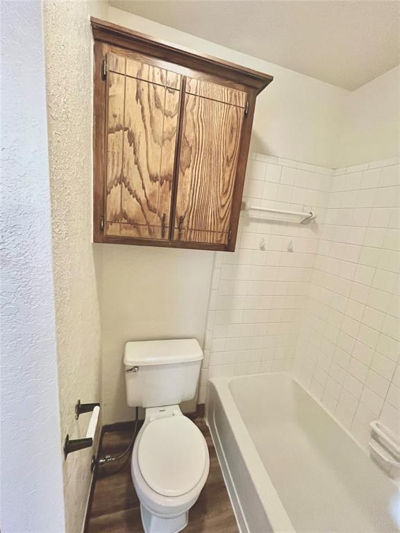 Building Photo - 1901 E Lindsey St