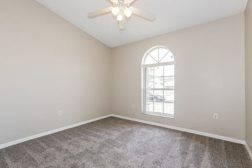 Building Photo - 338 Arlington Cir