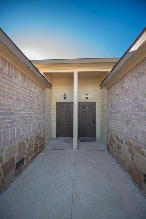 Building Photo - 245 Joanne Lp