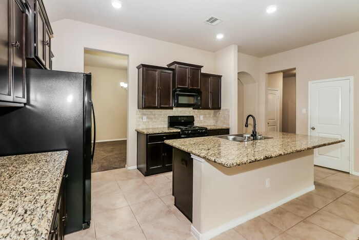 Building Photo - 3526 Cambridge Falls Dr