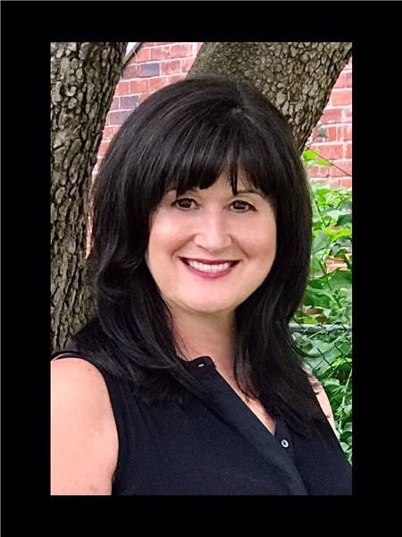 Primary Photo - 815 Windsor Pl