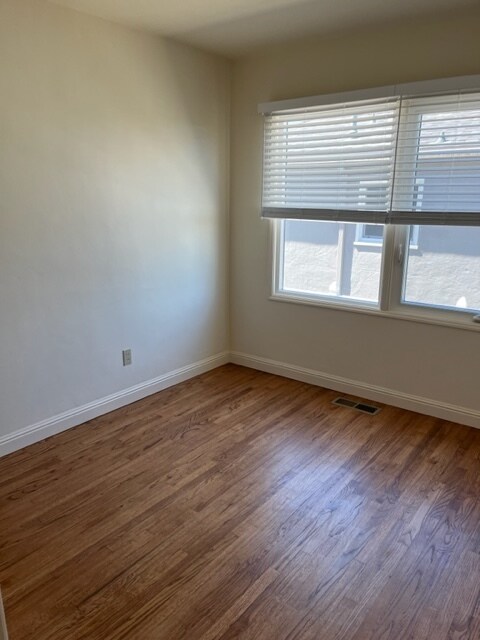 Building Photo - 5212 Sierra Ave