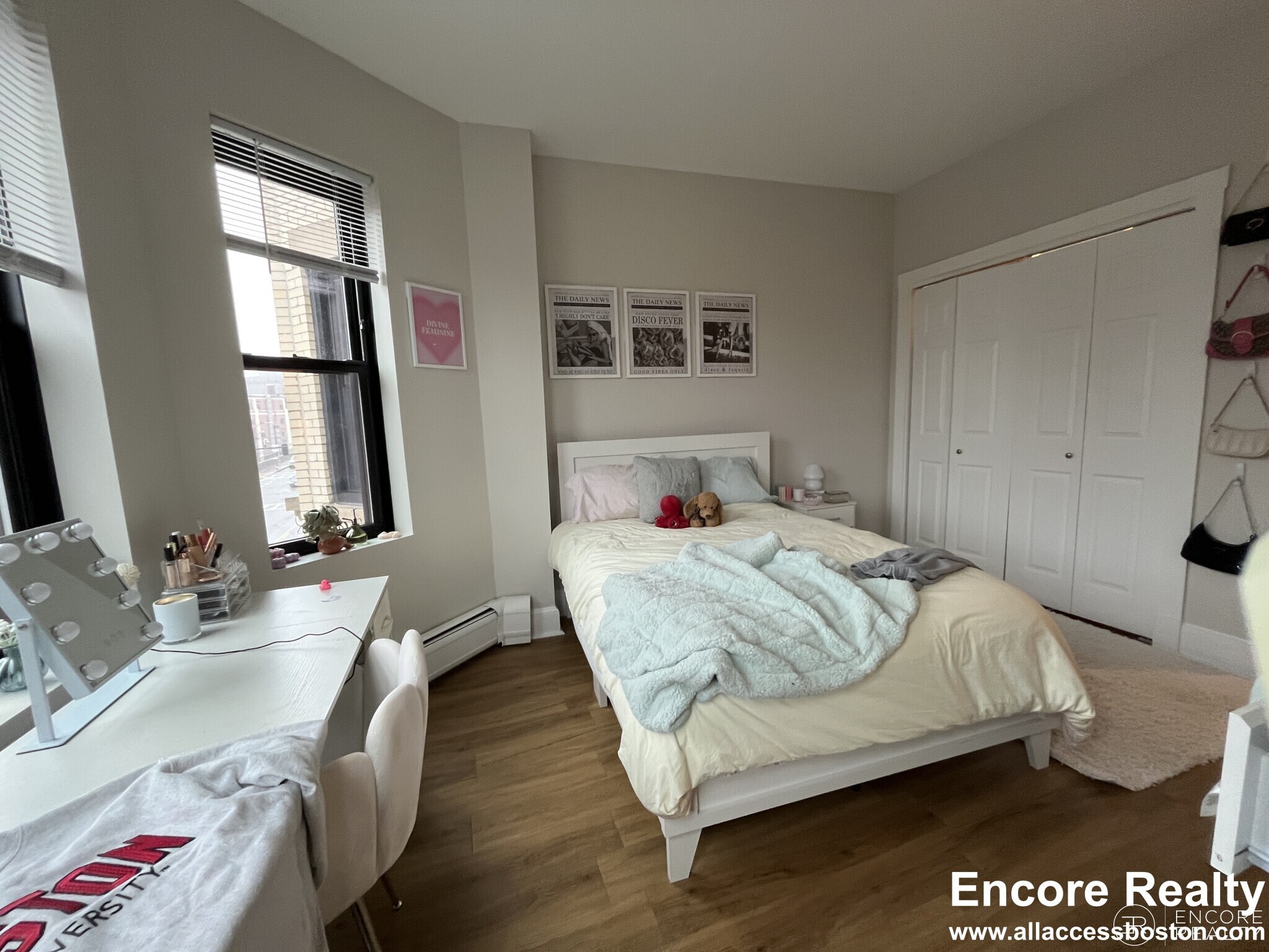 Building Photo - 833 Beacon St