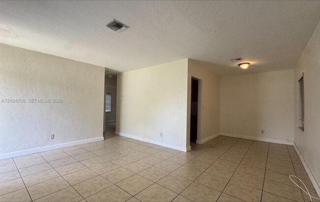 Building Photo - 1320 NW 87th St