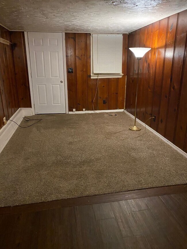 Building Photo - Cozy 1 Bed/ 1 Bath in Gallatin minutes from the Square