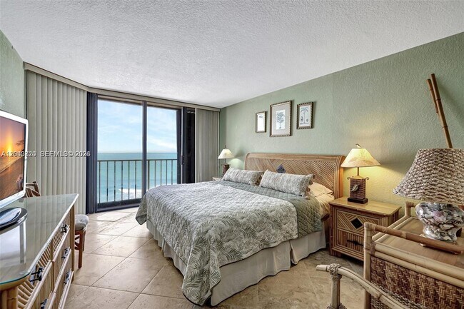 Building Photo - 9650 S Ocean Dr
