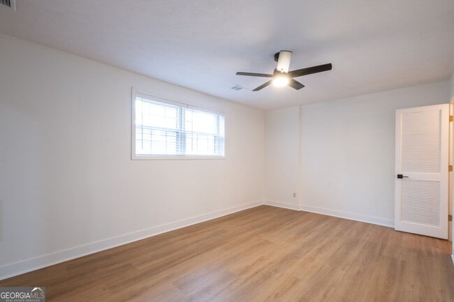 Building Photo - 2688 Benton Dr