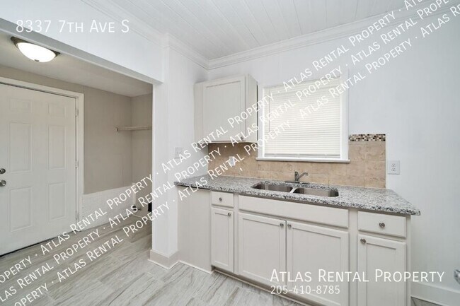 Building Photo - 8337 7th Ave S