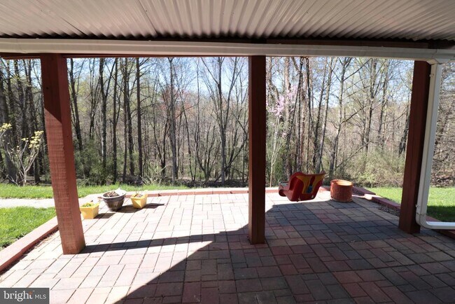 Building Photo - 11151 Yellow Leaf Way