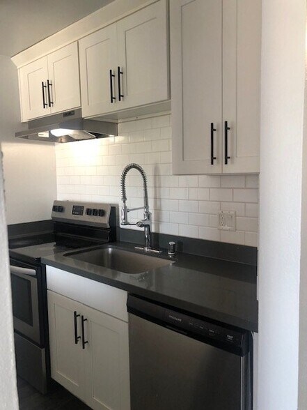 Building Photo - 13011 12th Ave SW