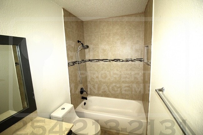 Building Photo - Beautiful 4-Bed, 2-Bath Home - Now Availab...