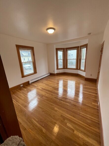 Building Photo - 13 Jacobs St