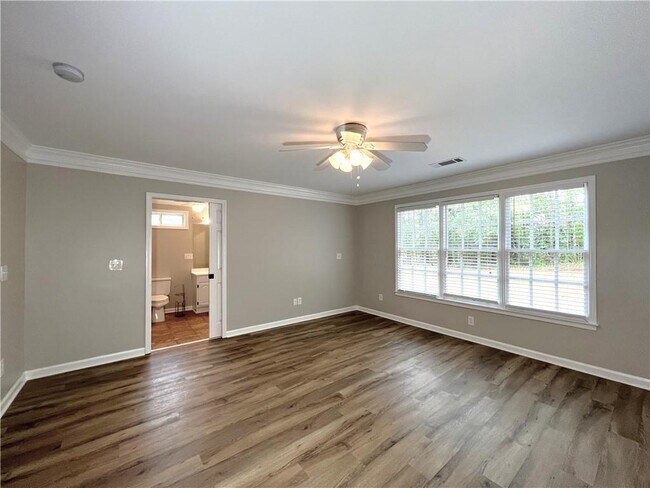 Building Photo - 12560 Crabapple Chase Dr