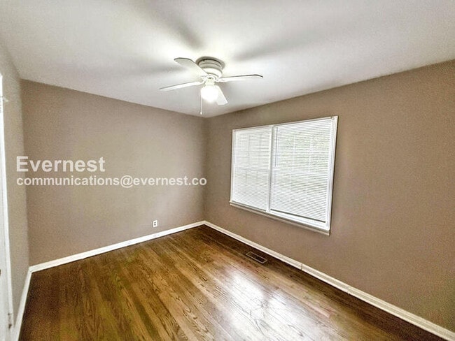 Building Photo - 920 80th St S