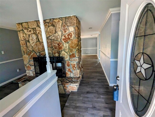 Building Photo - 4127 Swinden Dr