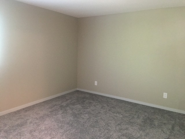 Building Photo - SALMON CREEK ~ WATERS EDGE CONDOS~ LARGE 2...