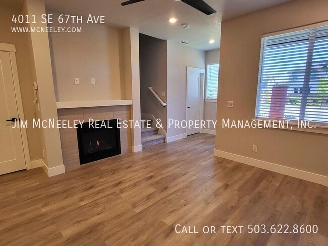 Building Photo - 4011 SE 67th Ave