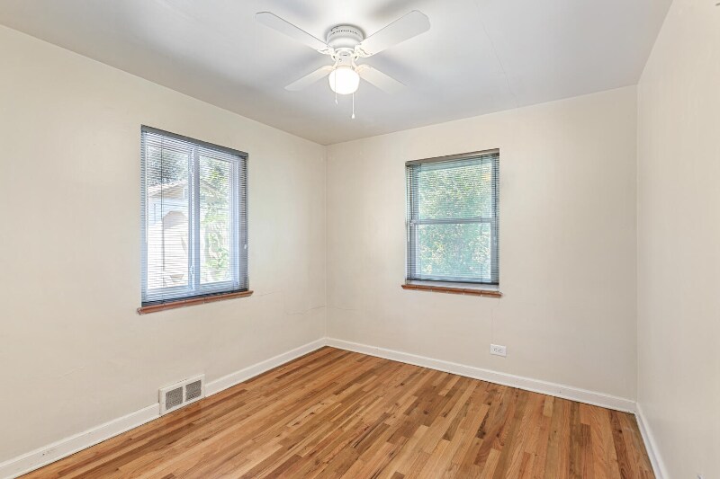 Building Photo - 1663 Poplar St
