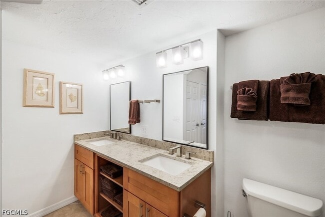 Building Photo - 2445 W Gulf Dr