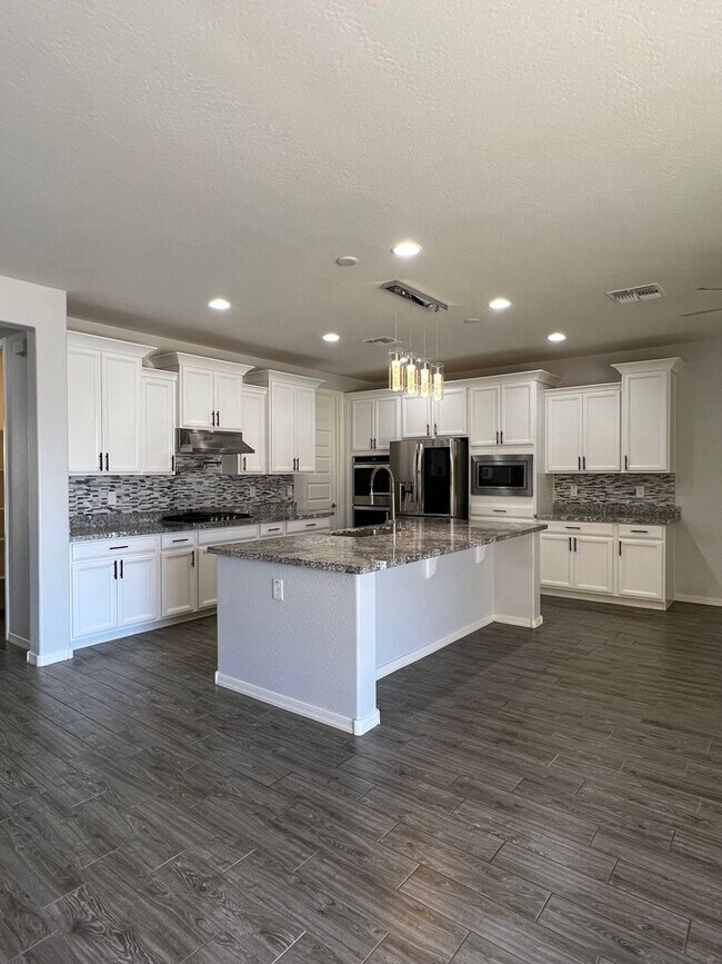 Building Photo - 2019 Build in Gated East Mark Community
