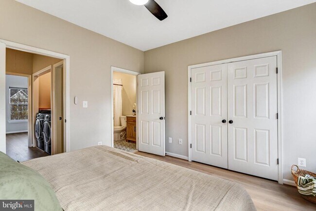 Building Photo - 12527 Heykens Ln