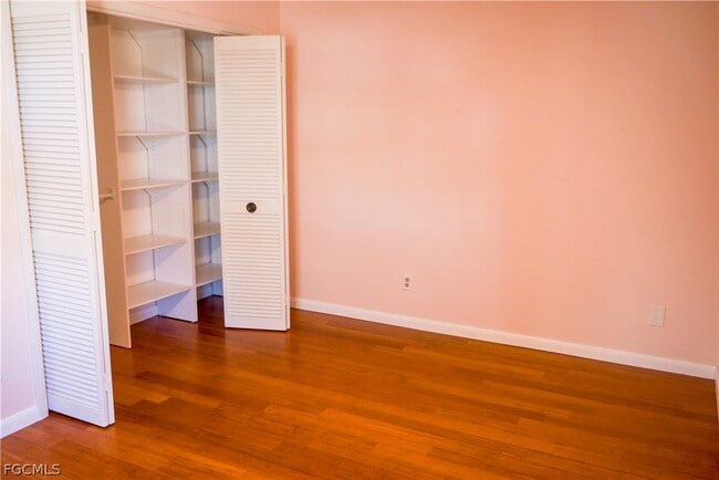 Building Photo - 4779 Lakewood Blvd