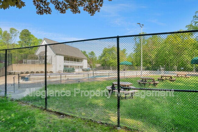 Building Photo - 5824 Wye Oak Commons Ct