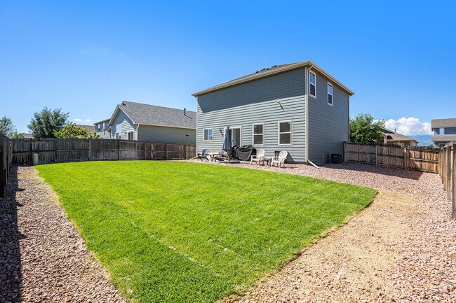 Building Photo - 6915 Mandan Dr