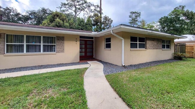 Building Photo - 741 NW 36th St