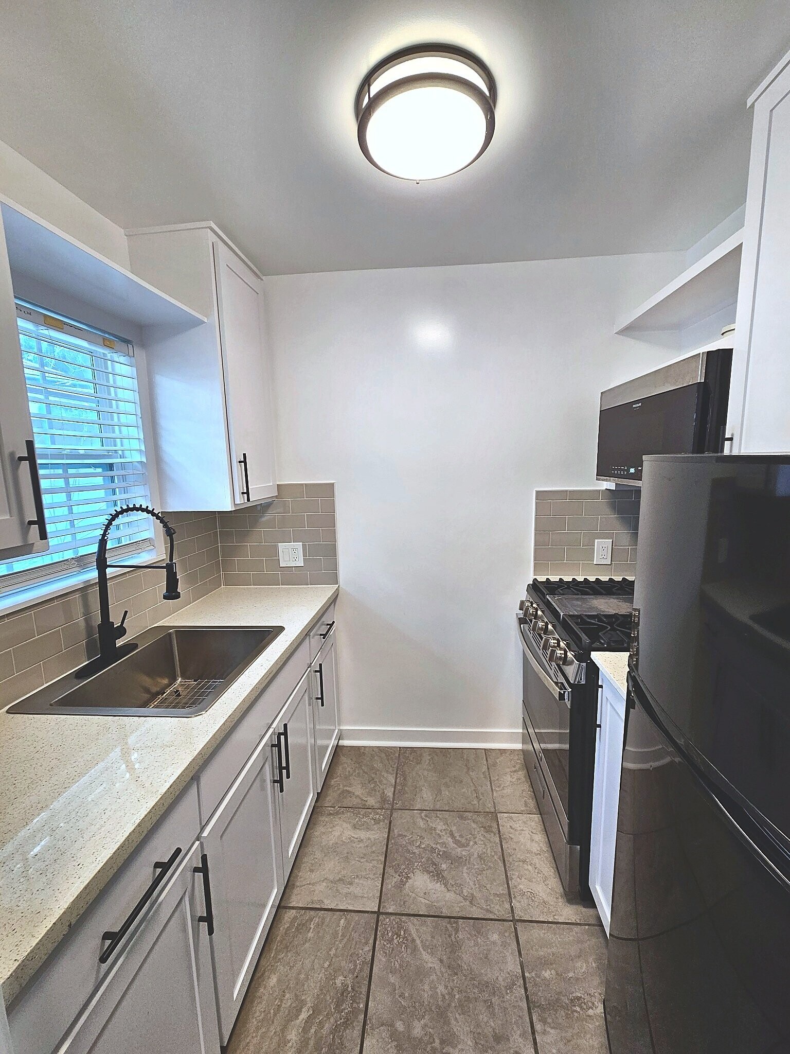 Building Photo - 4305 Polk St