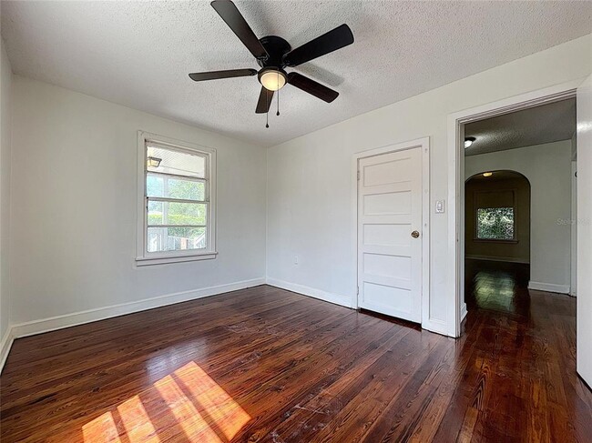 Building Photo - 2938 Avenue G NW