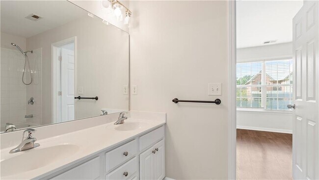 Building Photo - 4835 Silver Leaf Dr