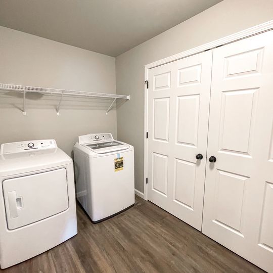 Building Photo - 243 Divide Dr