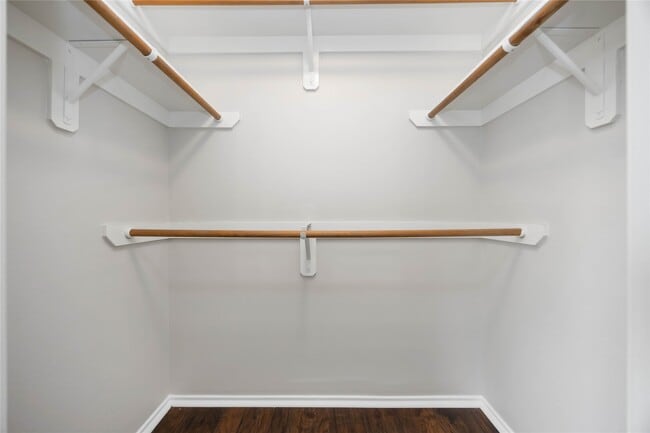 Building Photo - 2131 Acorn Glen Trail